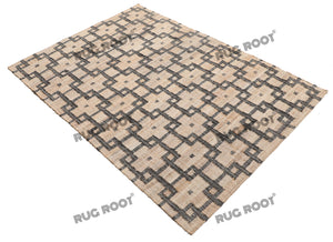 Handwoven Jute & Wool Rug with Interlocking Geometric Pattern - Natural & Black