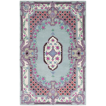 Load image into Gallery viewer, Vintage Hand Tufted Rug Medallion Floral Classic Design Light Blue Color 9x12
