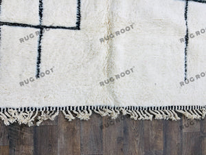 Nordic Simplicity Meets Moroccan Soul | Large White Rug with Subtle Ethnic Motifs