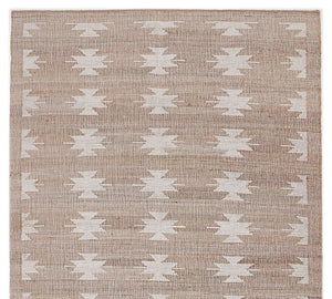 Handwoven Jute & Cotton Rug with Geometric Pattern in Natural & Ivory – Flatweave