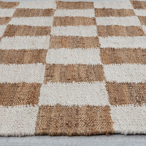 Handwoven Jute & Wool Rug with Checkerboard Pattern in Natural & Brown – Flatweave