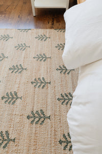 Handwoven Jute & Wool Rug with Tree Motif in Natural & Green – Flatweave