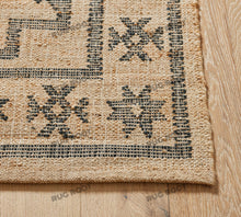 Load image into Gallery viewer, Handwoven Jute &amp; Wool Rug with Vintage Medallion Design - Beige &amp; Charcoal
