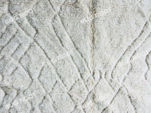 Load image into Gallery viewer, Bohemian Chic Rug | Handwoven Moroccan Wool in Creamy White Tones

