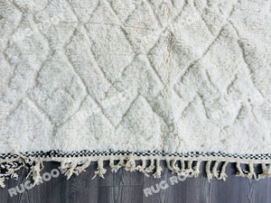 Bohemian Chic Rug | Handwoven Moroccan Wool in Creamy White Tones