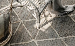 Handwoven Jute & Wool Rug with Geometric Diamond Pattern - Earthy Gray & Beige